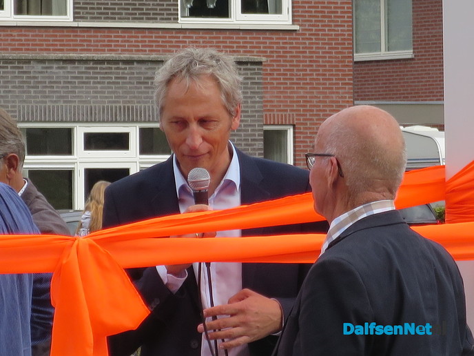 Het DNA “kerkbrugje” Lemelerveld feestelijk geopend - Foto: Wim