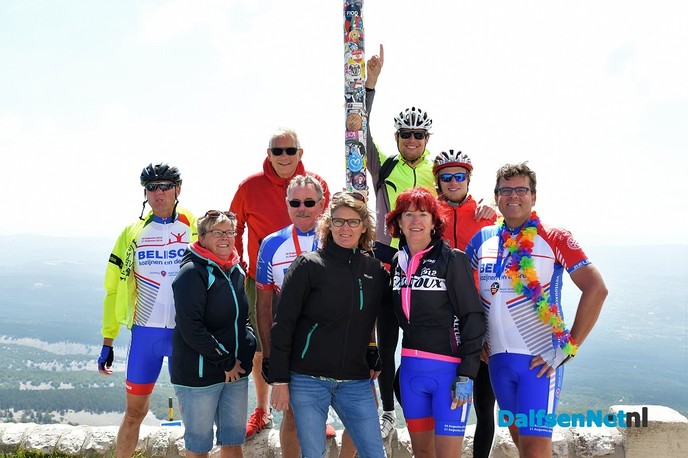 Team Vechtdal voltooit beklimming Mont Ventoux - Foto: Johan Bokma