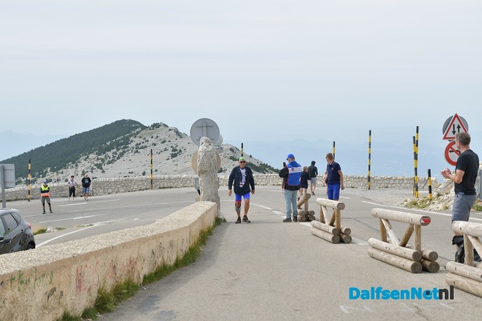 Team Vechtdal voltooit beklimming Mont Ventoux - Foto: Johan Bokma