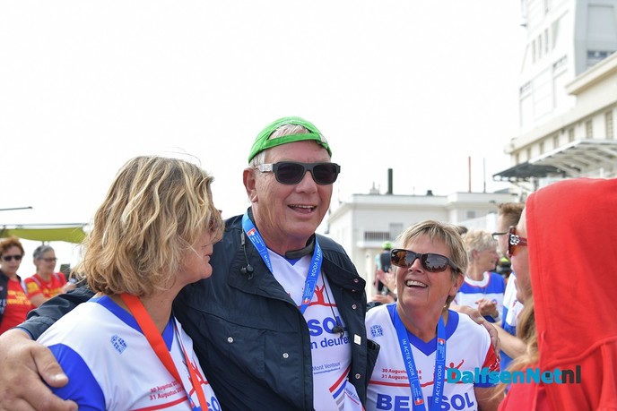 Team Vechtdal voltooit beklimming Mont Ventoux - Foto: Johan Bokma