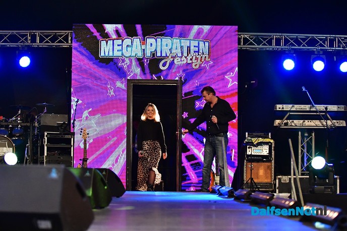 Bert steelt de show tijdens Mega Piraten Festijn - Foto: Johan Bokma