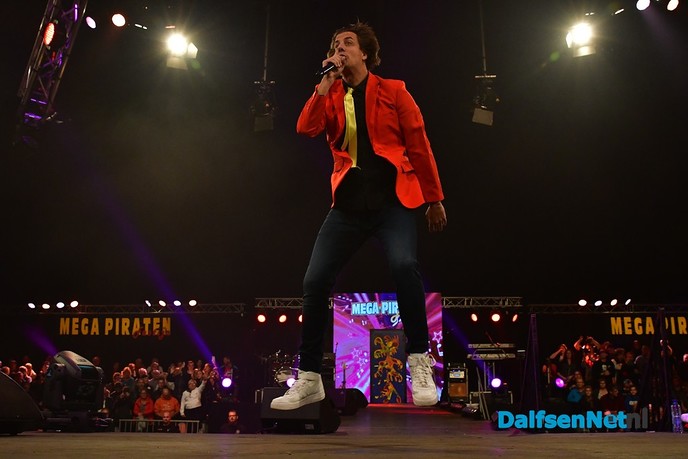 Bert steelt de show tijdens Mega Piraten Festijn - Foto: Johan Bokma