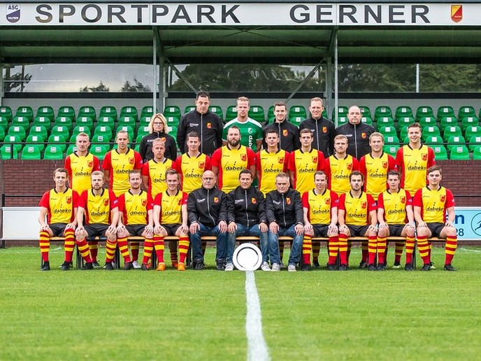 SV Dalfsen op bezoek bij Germanicus - Foto: Eigen geleverde foto