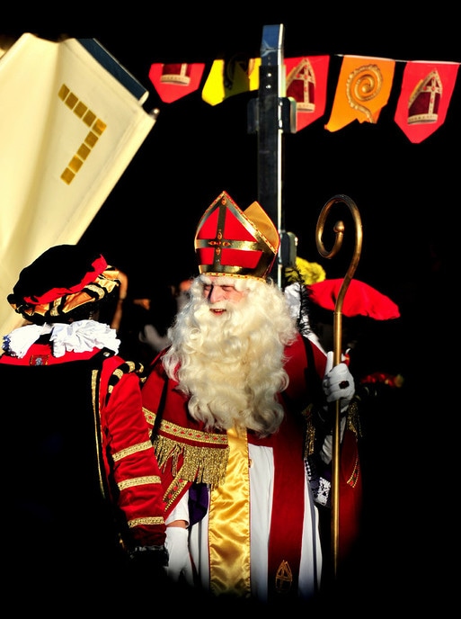Sint veilig aangekomen in Dalfsen. - Foto: Ben Jonkman