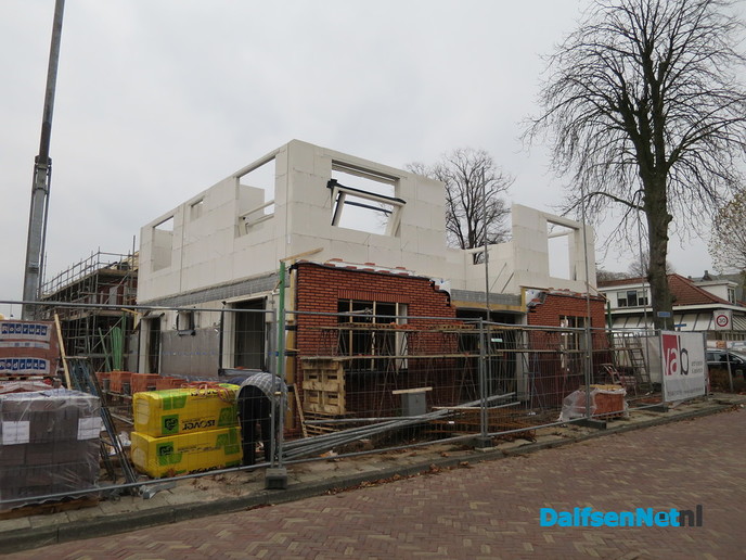 In Lemelerveld wordt er hard gewerkt aan “Het Klooster” - Foto: Wim