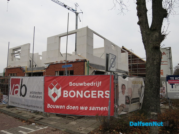 In Lemelerveld wordt er hard gewerkt aan “Het Klooster” - Foto: Wim