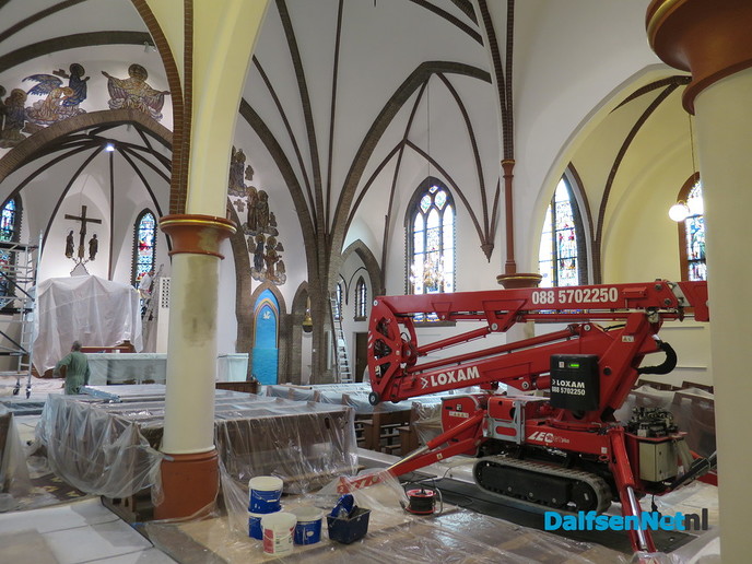 Heilig Hart kerk krijgt “frisse” opknapbeurt - Foto: Wim