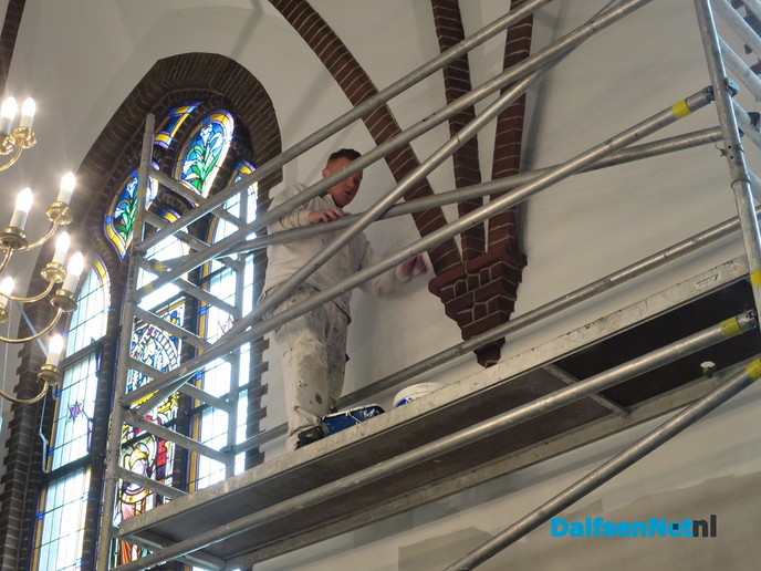 Heilig Hart kerk krijgt “frisse” opknapbeurt - Foto: Wim