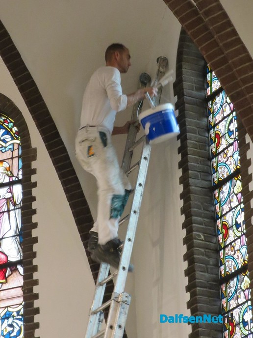 Heilig Hart kerk krijgt “frisse” opknapbeurt - Foto: Wim