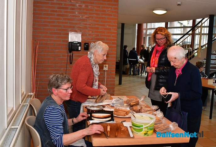Druk bezochte Bazaar Rosengaerde - Foto: Johan Bokma
