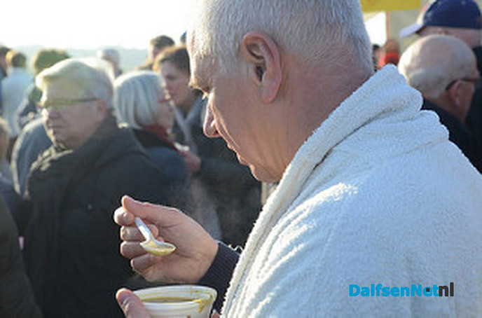 Nieuwjaarsduik Dalfsen - Foto: Ingezonden foto