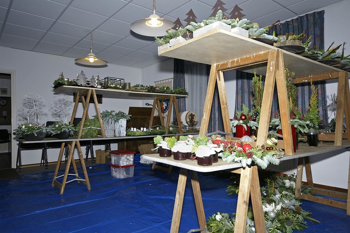 Verkoop kerststukken tijdens Kerstfestijn - Foto: Paul Scholten