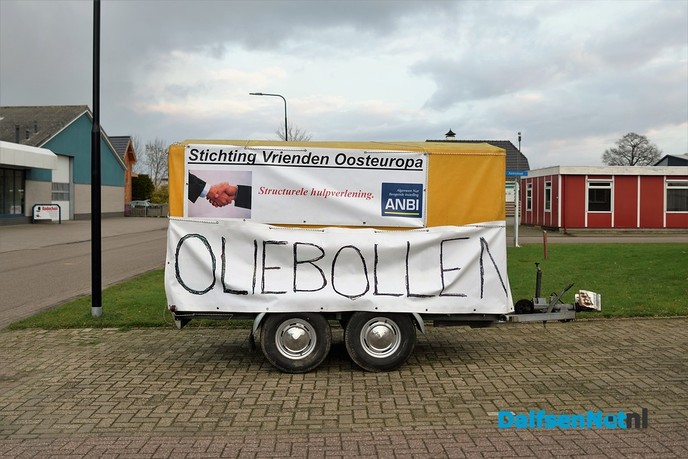 Oliebollenverkoop Stichting Vrienden Oosteuropa vanaf 11.00 uur! - Foto: Johan Bokma