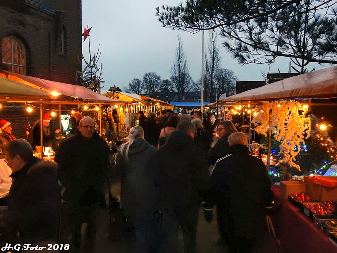 Kerst rondum de kaerke koud maar geslaagd