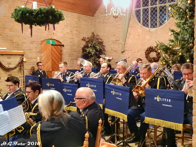Kerst rondum de kaerke koud maar geslaagd