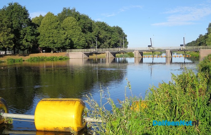 Die grillige, oeroude Overijsselse Vecht… - Foto: Wim