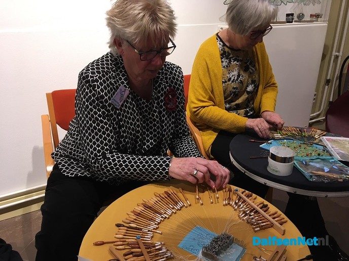 Enthousiaste reacties expositie Kantklossen - Foto: Ingezonden foto