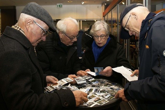 Plaatjesactie mooi afgerond met ruilbeurs - Foto: Paul Scholten