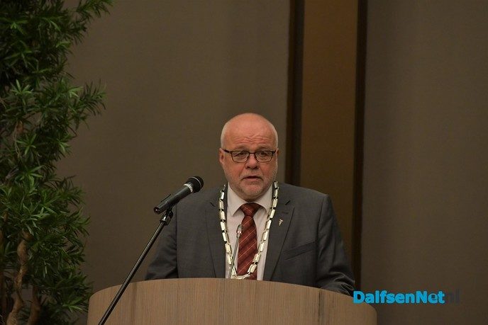Burgemeester Erica van Lente geïnstalleerd. - Foto: Johan Bokma