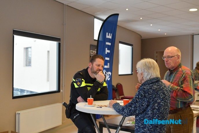 Voorlichtingsbijeenkomst Politie Brandweer goed bezocht - Foto: Johan Bokma