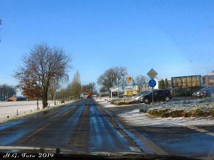 Sneeuw en gladde wegen dichtbij.