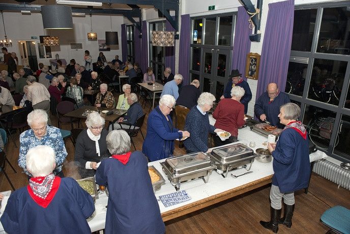 Stamppotbuffet RK kerk H.Cyriacus groot succes (update) - Foto: Geert Bistervels