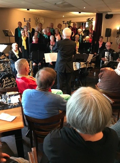 Zangmiddag Alzheimerstichting groot succes - Foto: Eigen geleverde foto