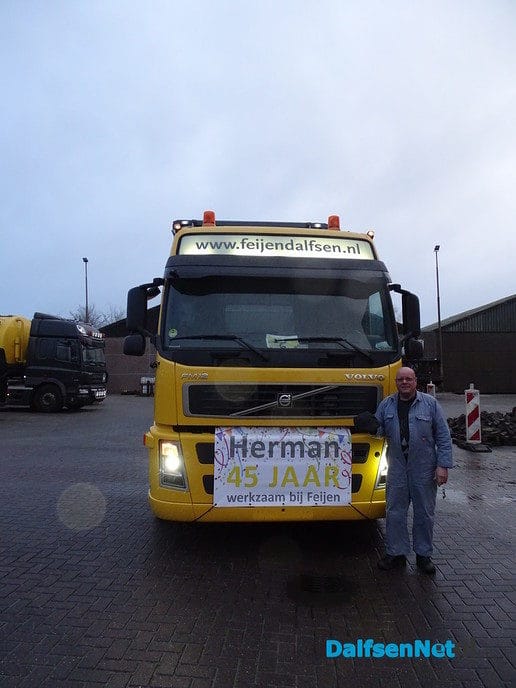 Herman vandaag 45 jaar in trouwe dienst bij Feijen - Foto: Ingezonden foto