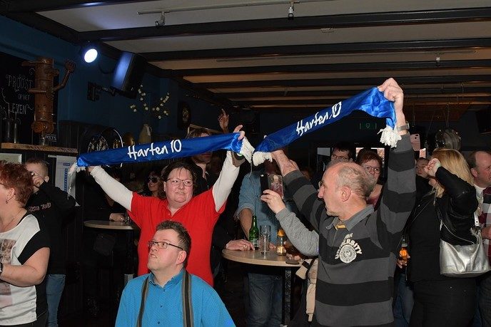 Fans Harten 10 uit het hele land naar Nikki’s Dalfsen