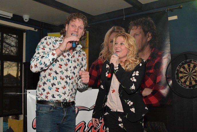 Fans Harten 10 uit het hele land naar Nikki’s Dalfsen