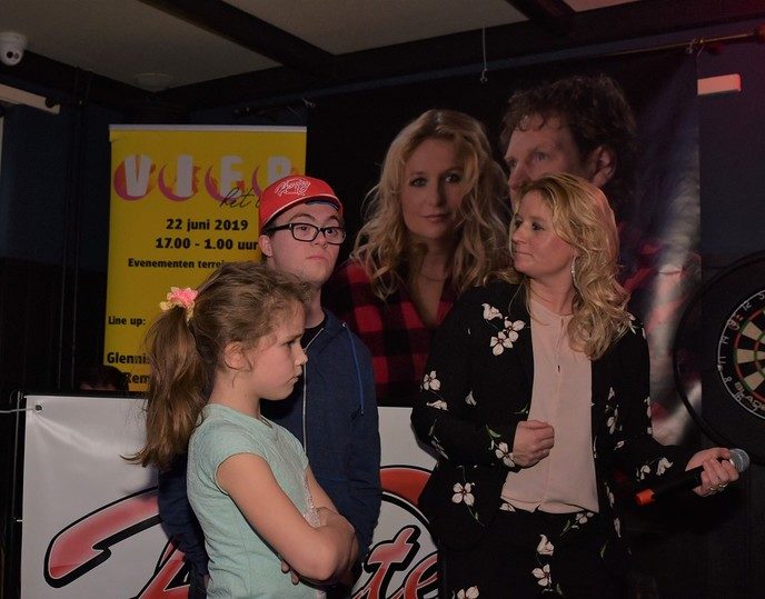Fans Harten 10 uit het hele land naar Nikki’s Dalfsen