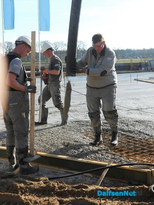 Voortgang waterfront: beton poepen