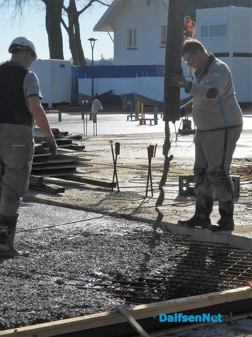 Voortgang waterfront: beton poepen