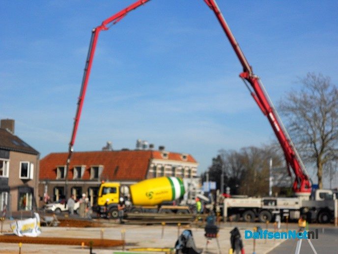 Voortgang waterfront: beton poepen