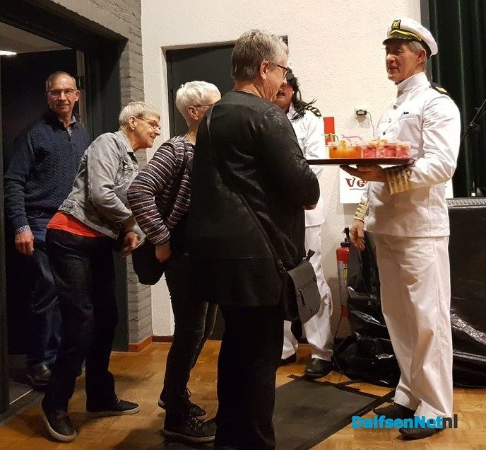 Cruiseschip Vechttoneel vaart door naar… - Foto: Ingezonden foto