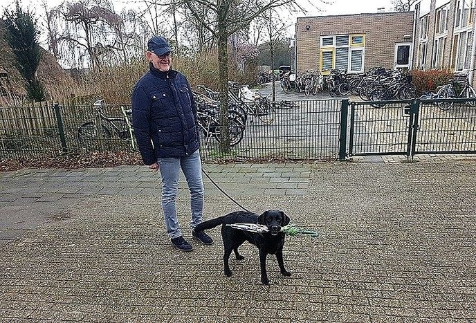 Paraplu in de bek - Foto: Gruune Jopie