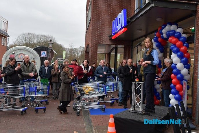 Vernieuwde Aldi aanwinst voor de Gemeente - Foto: Johan Bokma