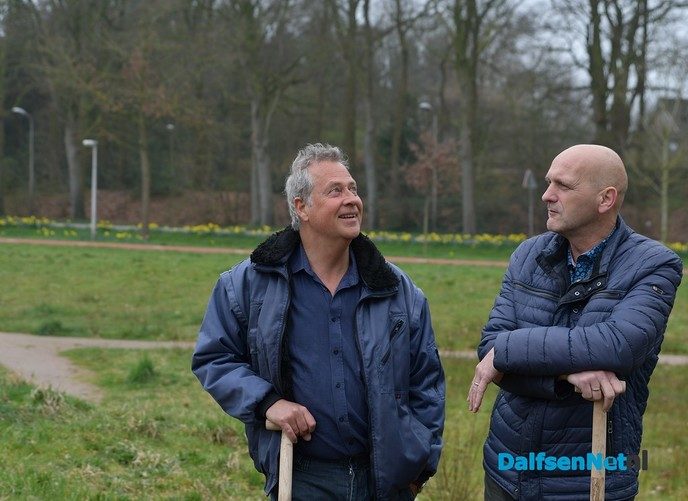 Noten plant een Notenboom - Foto: Johan Bokma