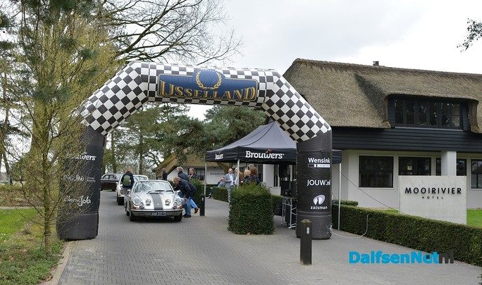 15e editie IJssellandrally gestart bij Mooirivier - Foto: Johan Bokma