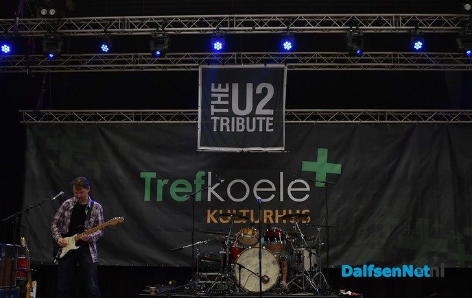 Oude tijden herleven met The U2 Tribute in de Trefkoele LIVE - Foto: Johan Bokma