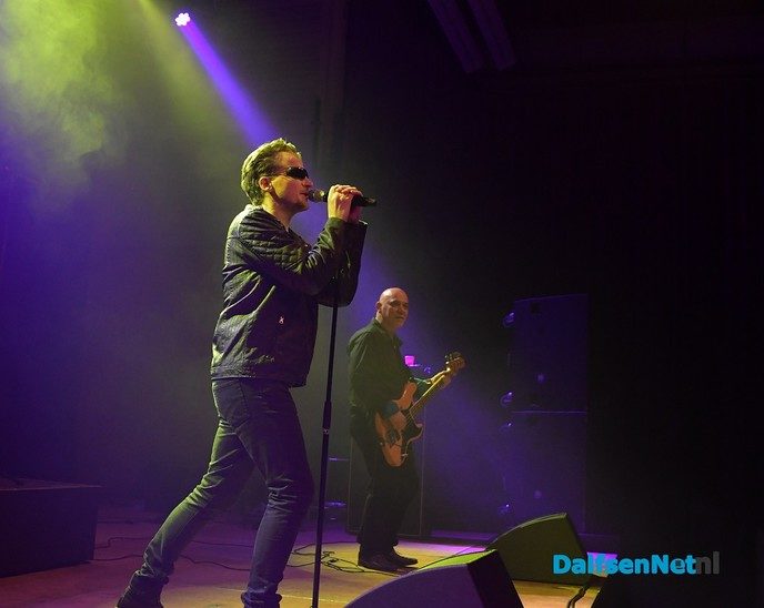 Oude tijden herleven met The U2 Tribute in de Trefkoele LIVE - Foto: Johan Bokma