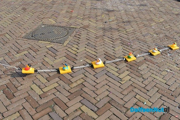 Grote Lemelerveldse Carnavalsoptocht trekt veel publiek - Foto: Johan Bokma