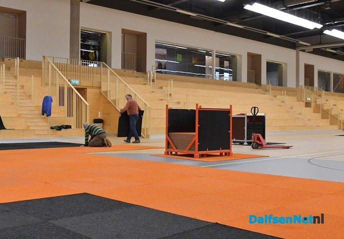 Opbouw Damito consumentenbeurs in de Trefkoele+ gestart - Foto: Johan Bokma