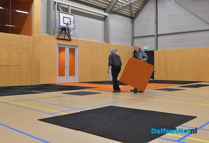 Opbouw Damito consumentenbeurs in de Trefkoele+ gestart - Foto: Johan Bokma