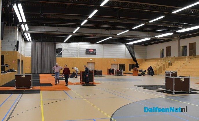 Opbouw Damito consumentenbeurs in de Trefkoele+ gestart - Foto: Johan Bokma