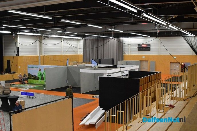 Opbouw Damito consumentenbeurs in de Trefkoele+ - Foto: Johan Bokma