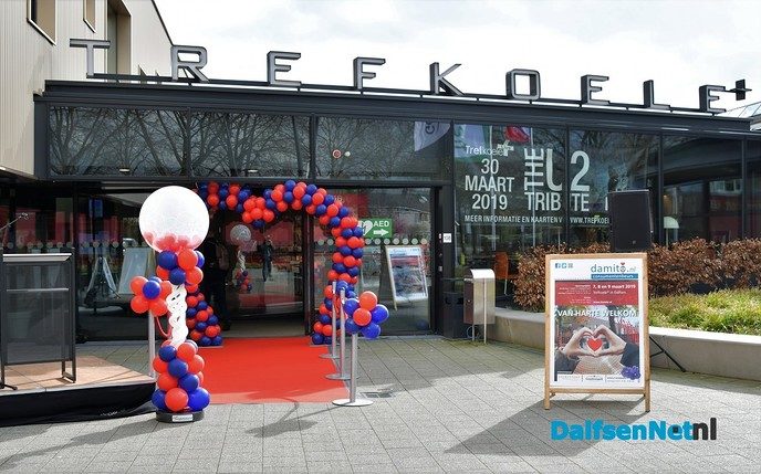 Burgemeester Erica van Lente heeft de Damitobeurs geopend - Foto: Johan Bokma