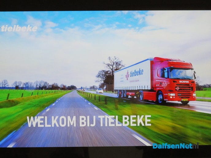 Het college van de gemeente Dalfsen bezocht Tielbeke - Foto: Wim