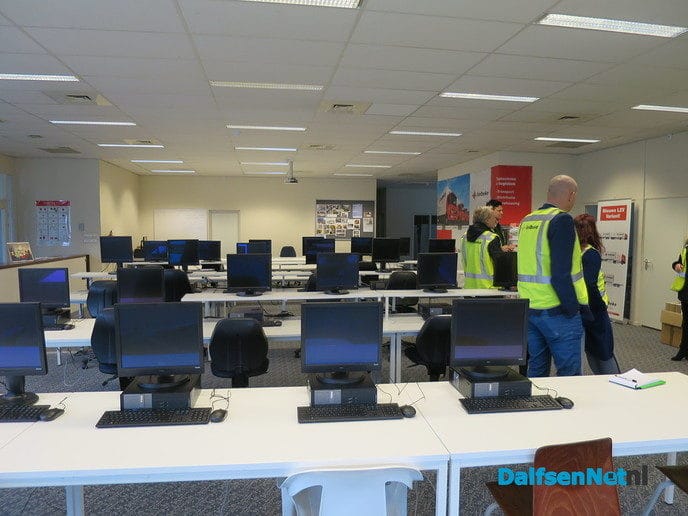 Het college van de gemeente Dalfsen bezocht Tielbeke - Foto: Wim