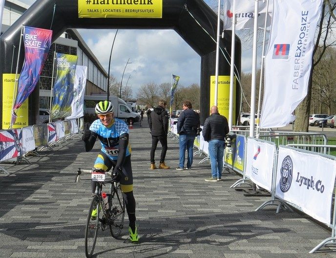 Ronald Schuman uit Dalfsen over de streep - Foto: Eigen geleverde foto